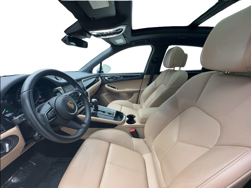 Used 2023 Porsche Macan Turbo AWD/4WD image 20