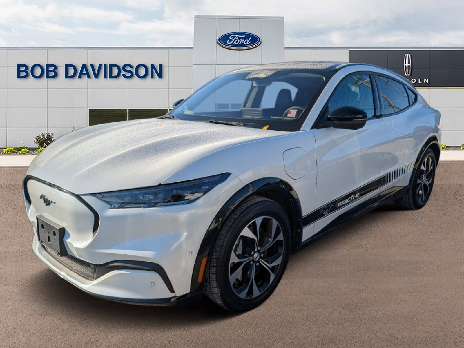 Certified 2023 Ford Mustang Mach-E Premium image 1