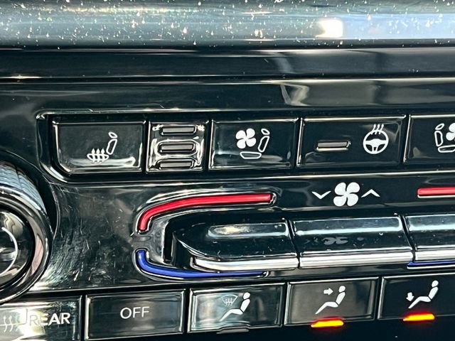 Used 2024 Jeep Grand Cherokee L Limited w/ Luxury Tech Group II image 32