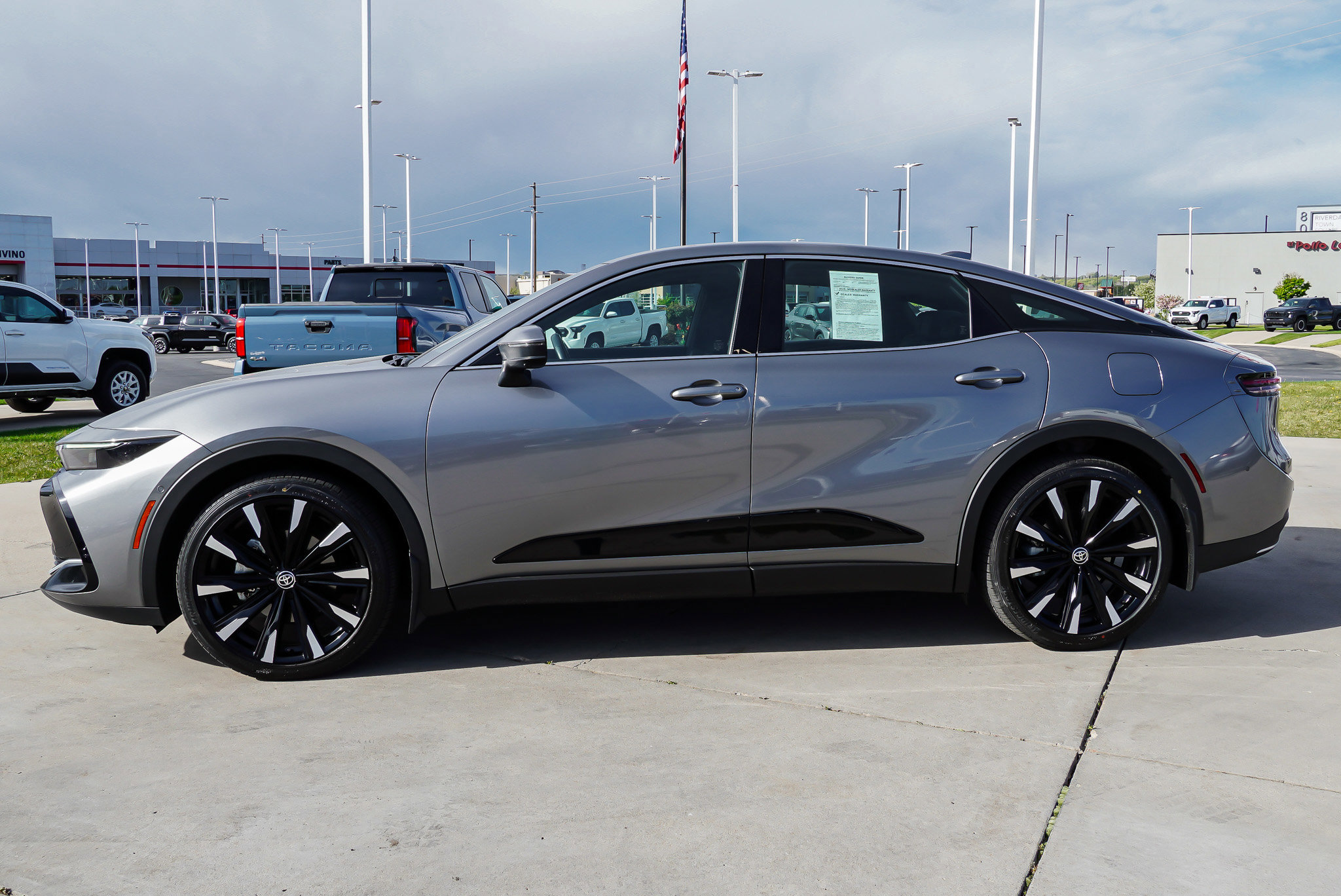 Certified 2024 Toyota Crown Platinum AWD/4WD image 5