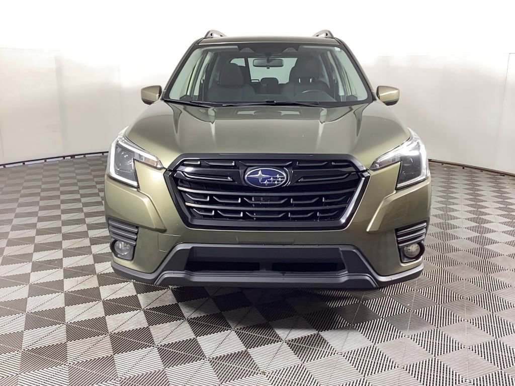 Used 2022 Subaru Forester Premium image 7