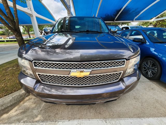 Used 2010 Chevrolet Tahoe LTZ RWD image 2