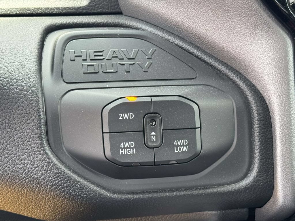 New 2026 RAM 3500 Big Horn AWD/4WD image 19