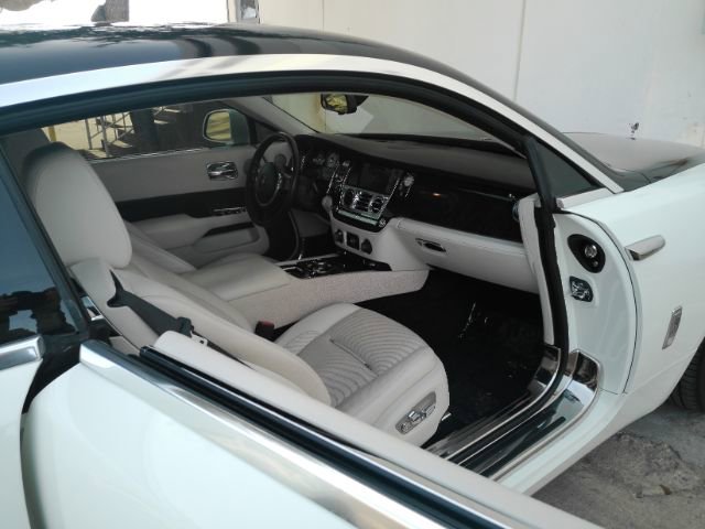 Used 2014 Rolls-Royce Wraith image 22