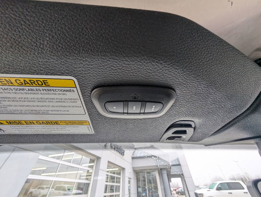 Used 2023 Jeep Wrangler Sahara image 35