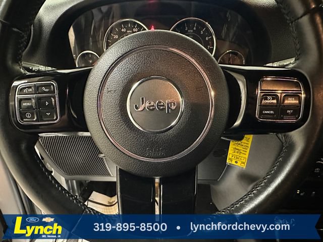 Used 2015 Jeep Wrangler Unlimited Sahara AWD/4WD image 8
