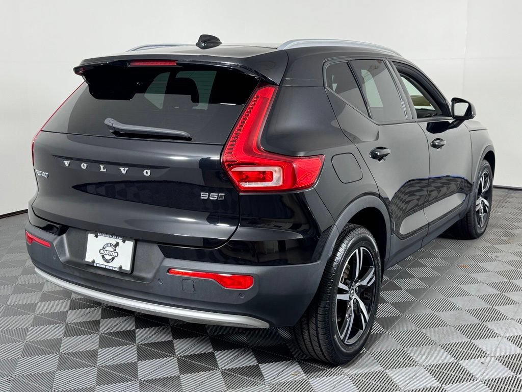 Certified 2023 Volvo XC40 B5 Core w/ Convenience Package AWD/4WD image 6