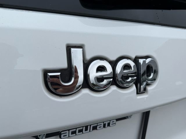 Used 2015 Jeep Grand Cherokee Limited image 11