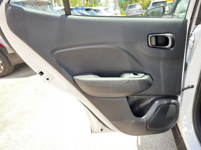 Certified 2023 Hyundai Venue Limited FWD image 9