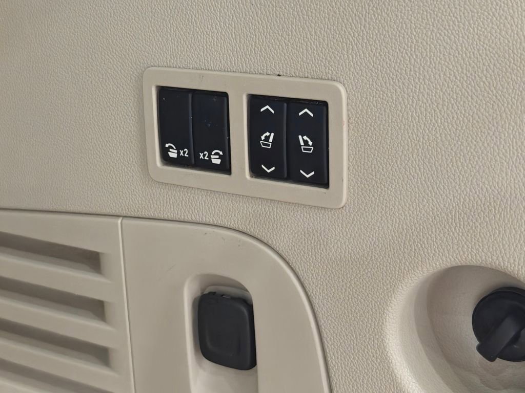 Used 2019 GMC Yukon Denali w/ Open Road Package image 37