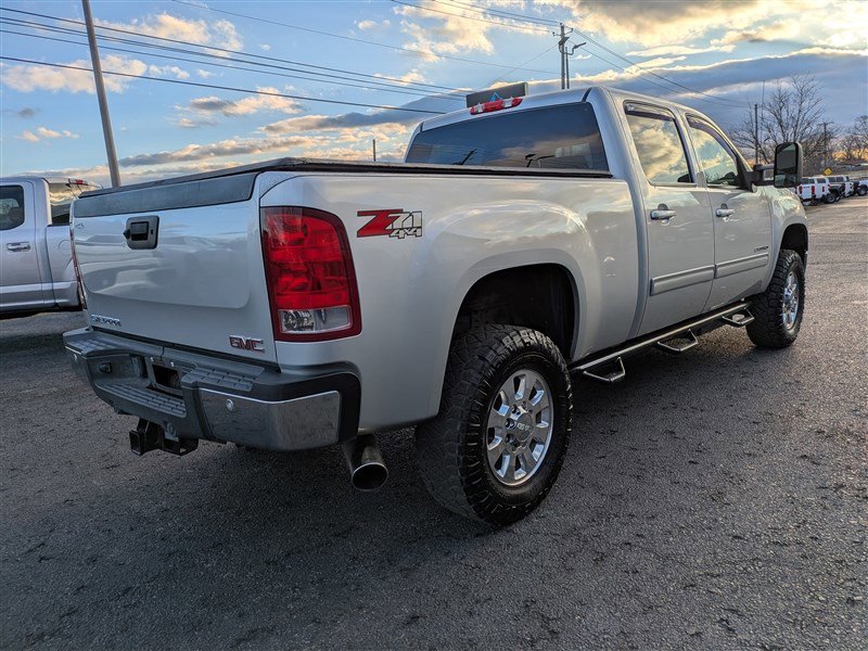 Used 2012 GMC Sierra 2500 SLT w/ SLT Convenience Package image 7
