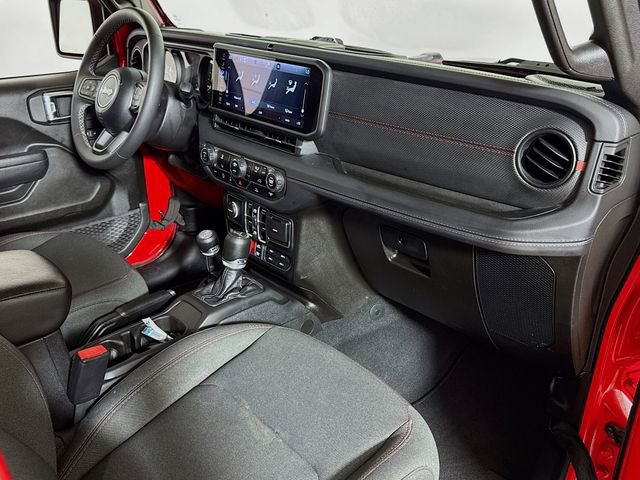 Used 2025 Jeep Wrangler Unlimited Rubicon AWD/4WD image 25