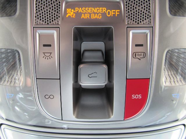 Used 2022 Genesis GV70 2.5T w/ Select Package image 64