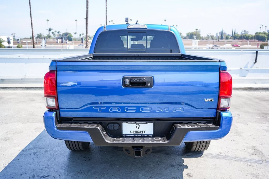 Used 2018 Toyota Tacoma TRD Sport RWD image 8