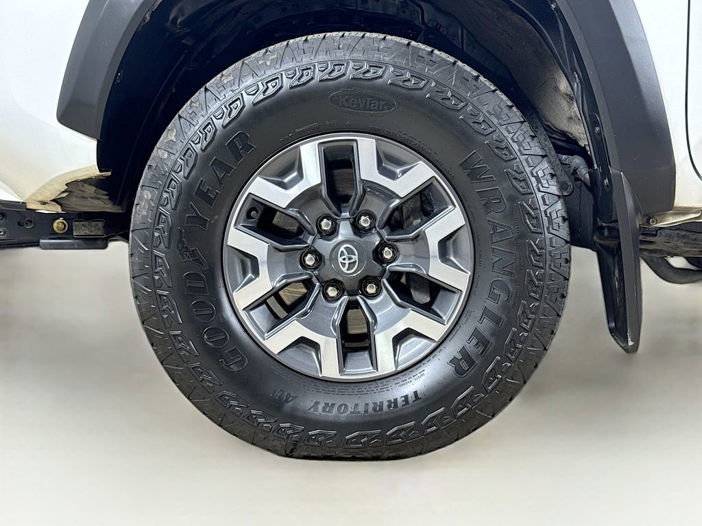 Certified 2023 Toyota Tacoma TRD Off-Road w/ Black Out Package (TMS) image 25