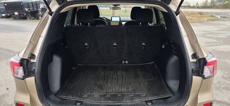 Used 2020 Ford Escape SE AWD/4WD image 16