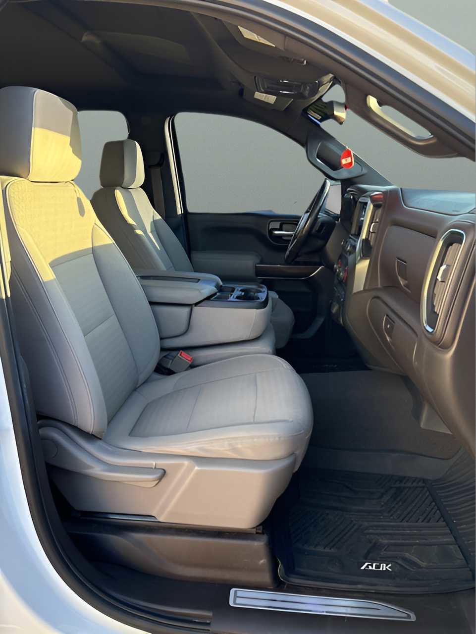 Used 2019 Chevrolet Silverado 1500 LT w/ All-Star Edition image 17