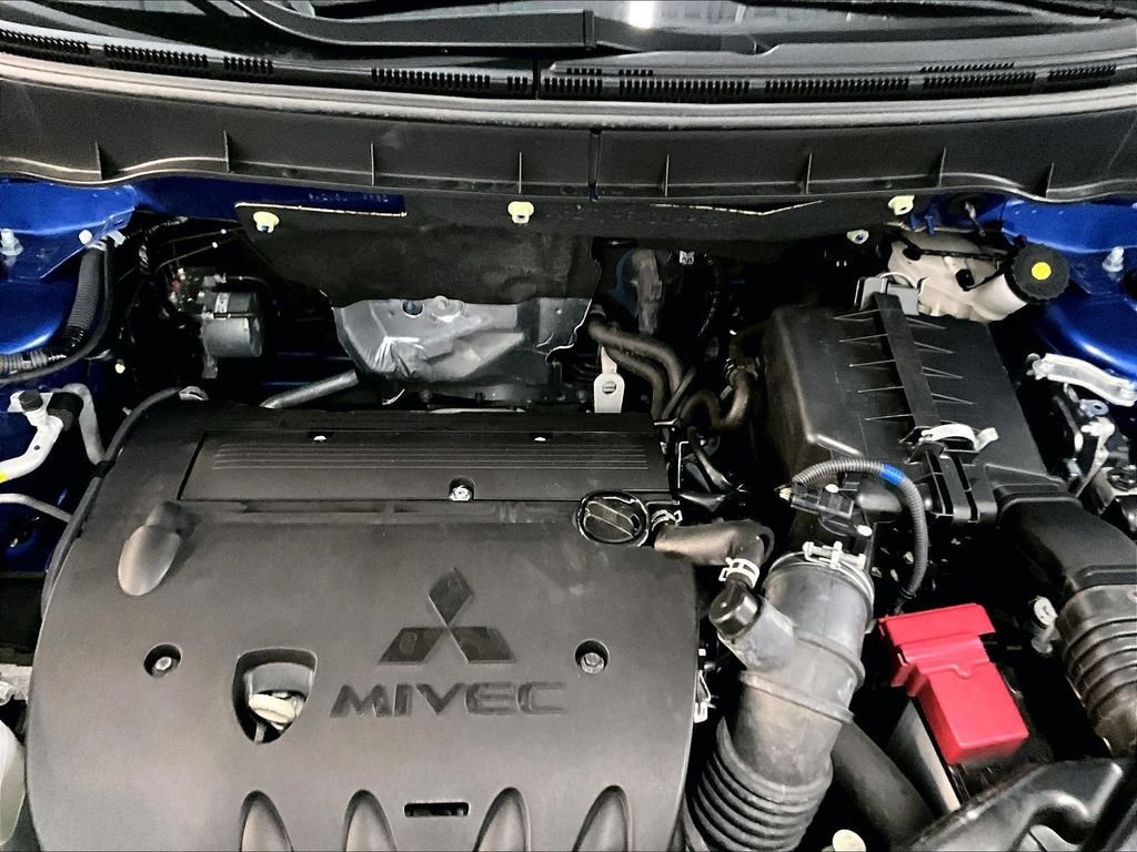 Used 2025 Mitsubishi Outlander Sport SE AWD/4WD image 32
