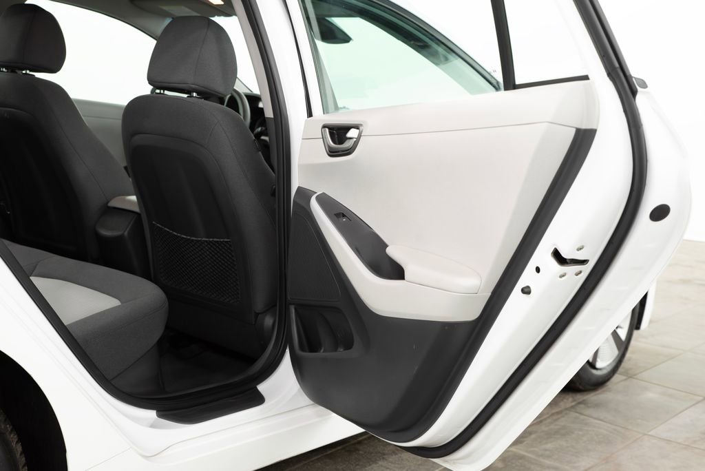 Used 2020 Hyundai Ioniq Blue image 19