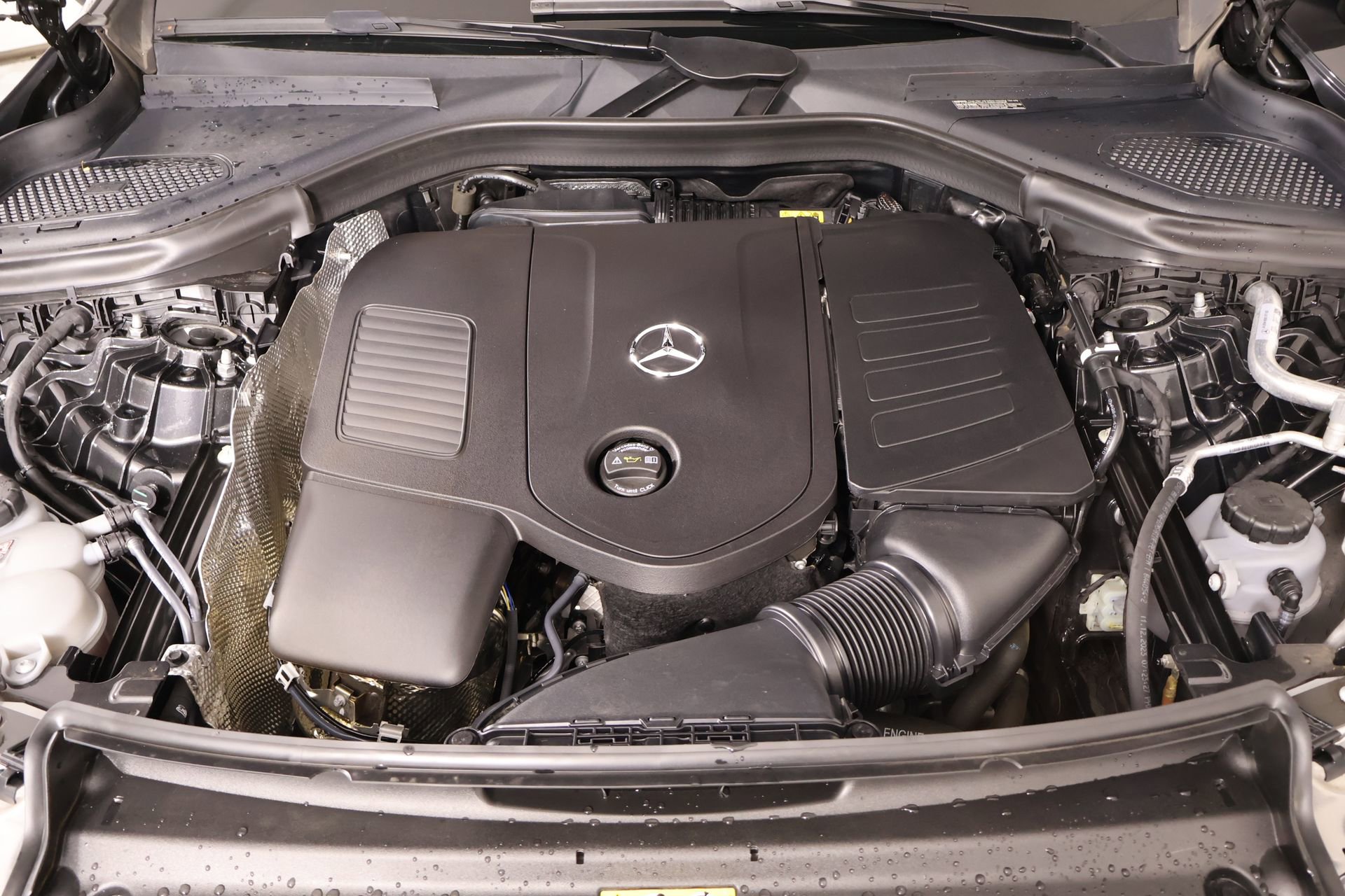 Used 2024 Mercedes-Benz GLC 300 4MATIC image 19