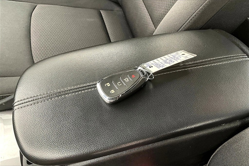 Used 2020 Chevrolet Malibu LT image 33