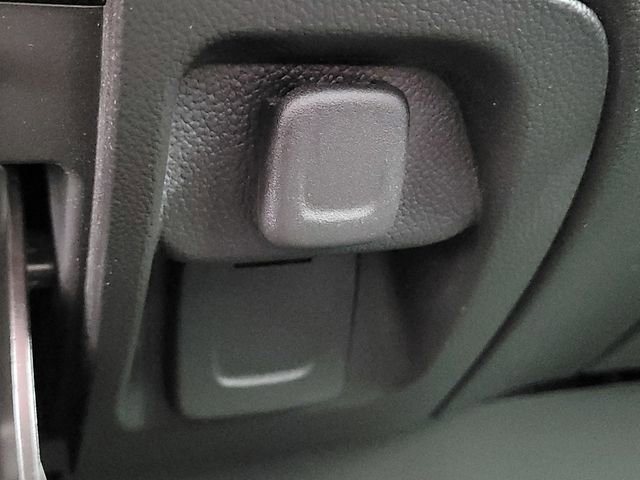 Used 2016 Chevrolet Silverado 1500 LT w/ LT Fleet Convenience Package image 15