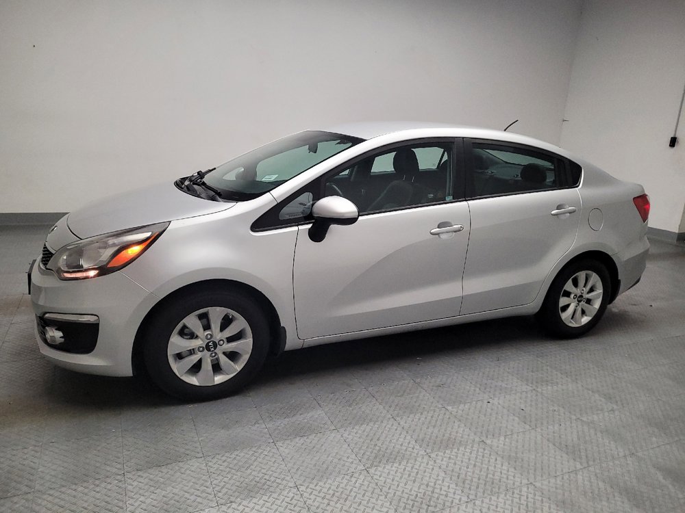 Used 2017 Kia Rio EX w/ Option Group 030 FWD image 2