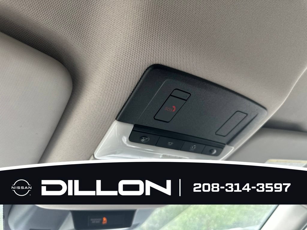 Certified 2025 Nissan Rogue SV AWD/4WD image 4