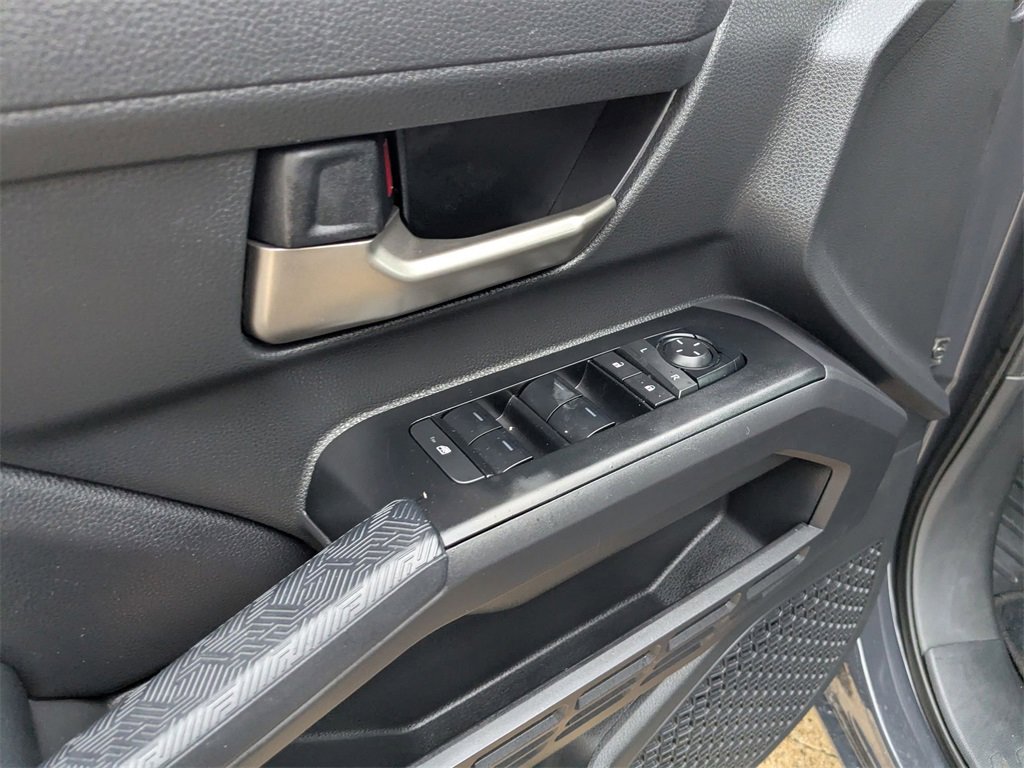 Used 2025 Toyota Tacoma TRD Off-Road image 14