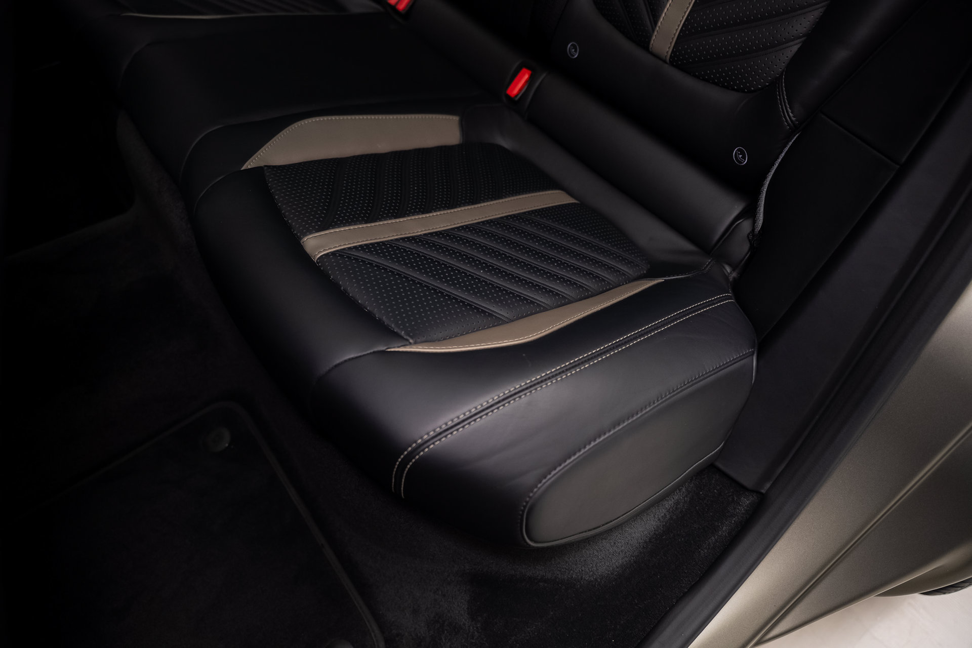 Used 2023 Aston Martin DBX 707 AWD/4WD image 67
