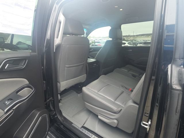 Used 2019 Chevrolet Suburban LT image 31