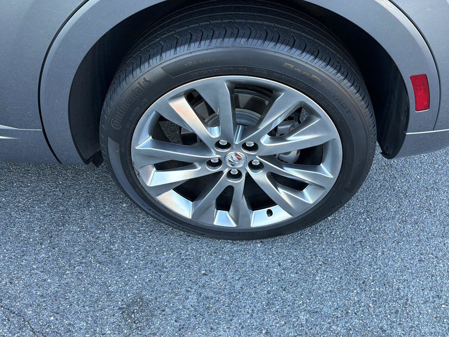 Used 2022 Buick Envision Avenir w/ Technology Package II FWD image 41