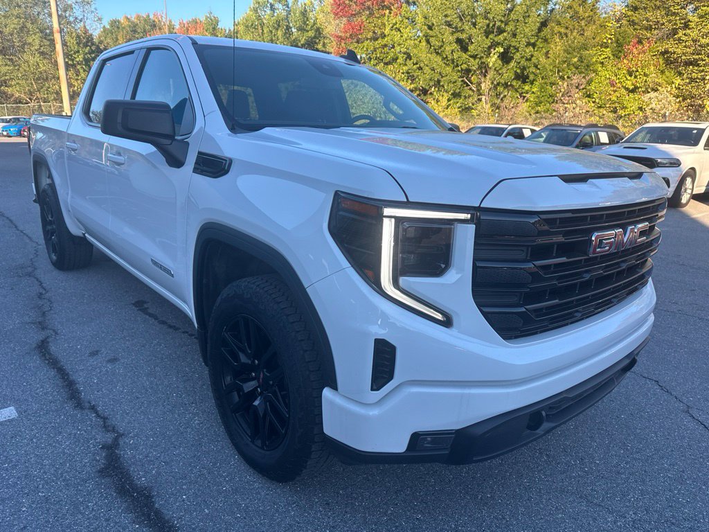Used 2024 GMC Sierra 1500 Elevation AWD/4WD image 3