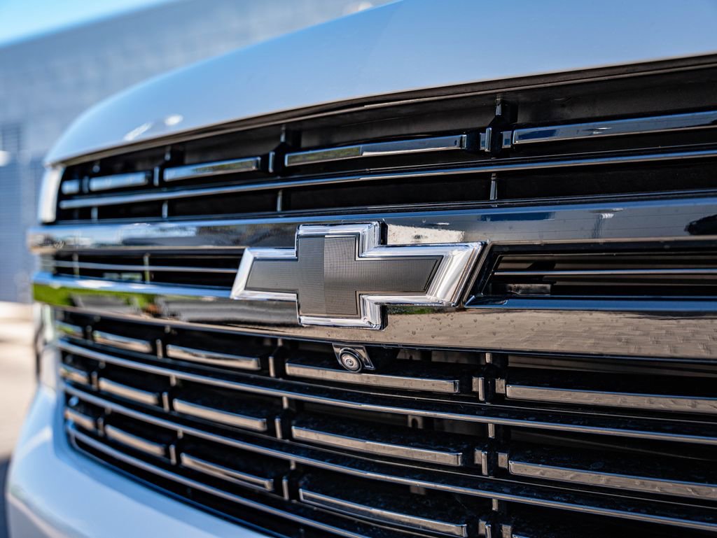 Used 2024 Chevrolet Tahoe RST w/ Sport Performance Package AWD/4WD image 12