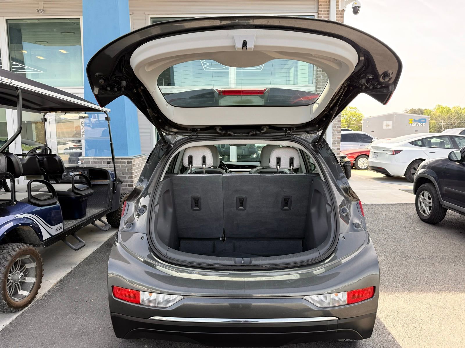 Used 2018 Chevrolet Bolt LT FWD image 45