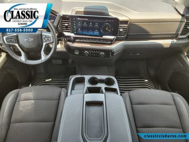 Used 2024 Chevrolet Silverado 1500 RST w/ Z71 Off-Road Package AWD/4WD image 3