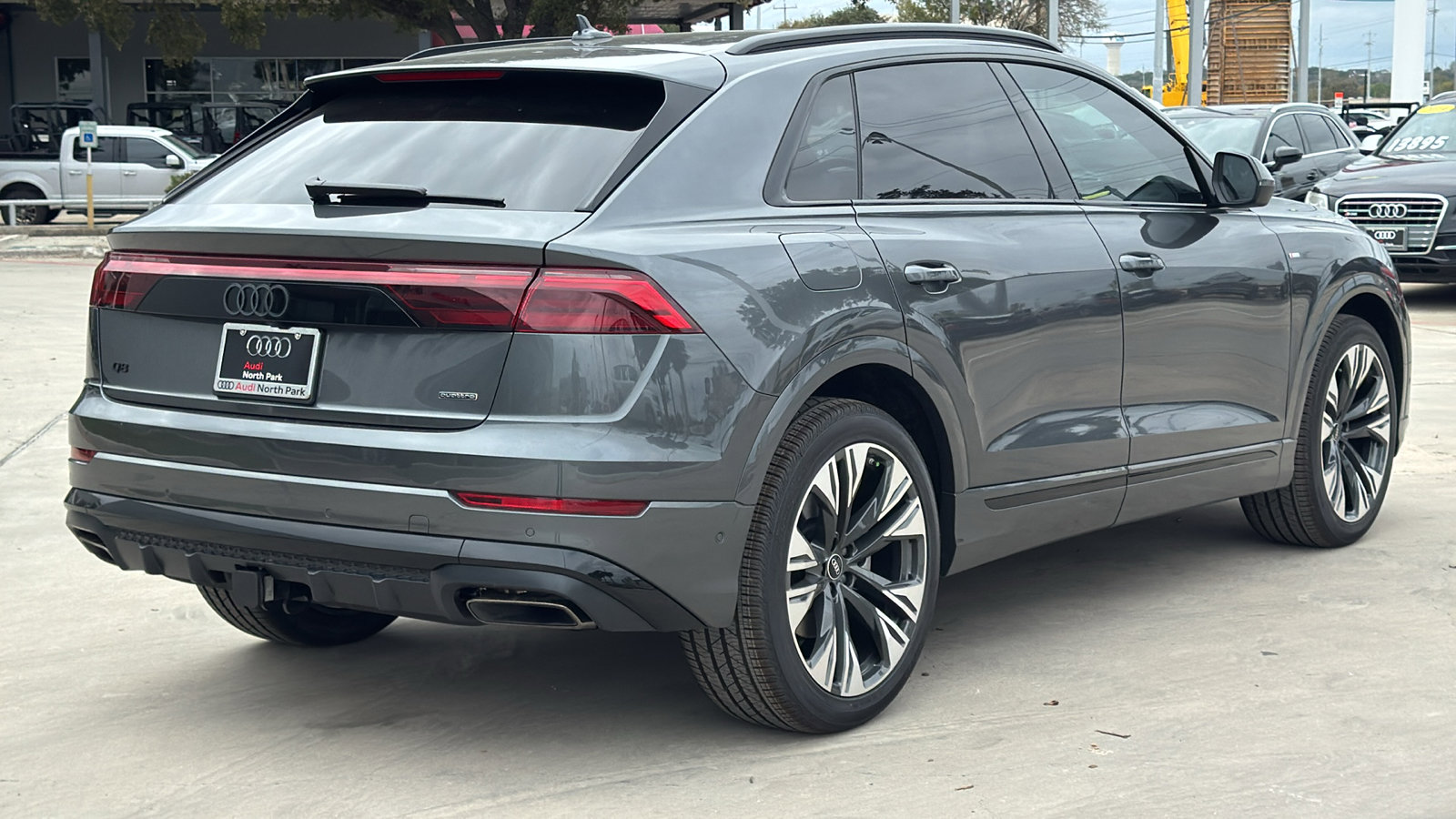 New 2026 Audi Q8 Premium Plus image 7