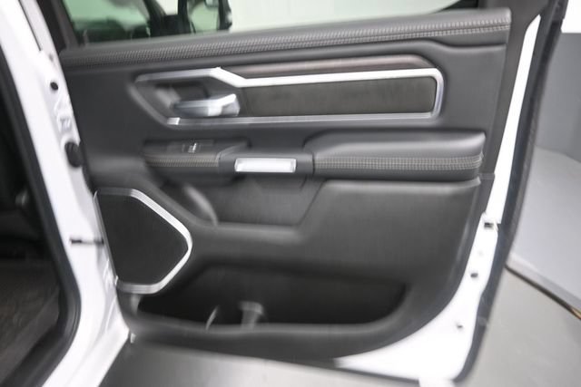 Used 2025 RAM 1500 Laramie w/ Sport Appearance Package AWD/4WD image 10