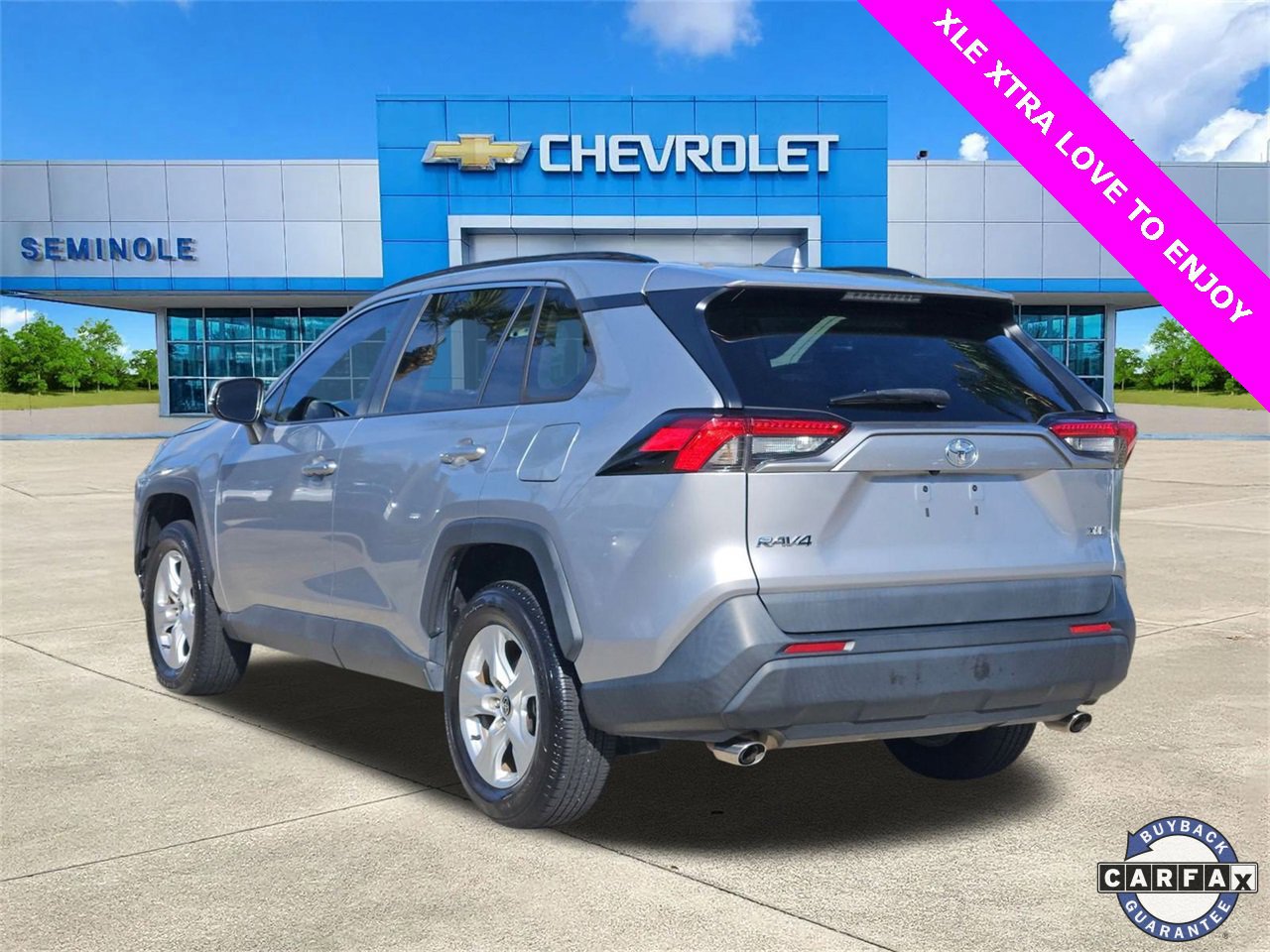 Used 2021 Toyota RAV4 XLE image 3