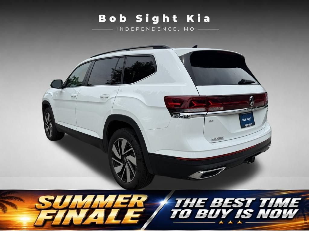 Used 2025 Volkswagen Atlas SE AWD/4WD image 13