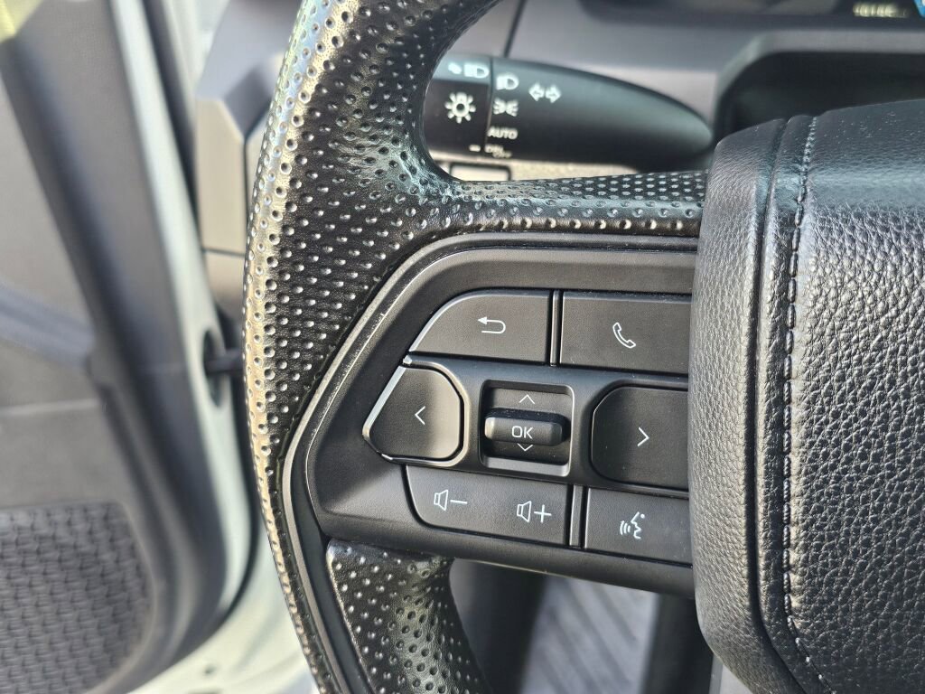 Used 2024 Toyota Tacoma SR RWD image 30