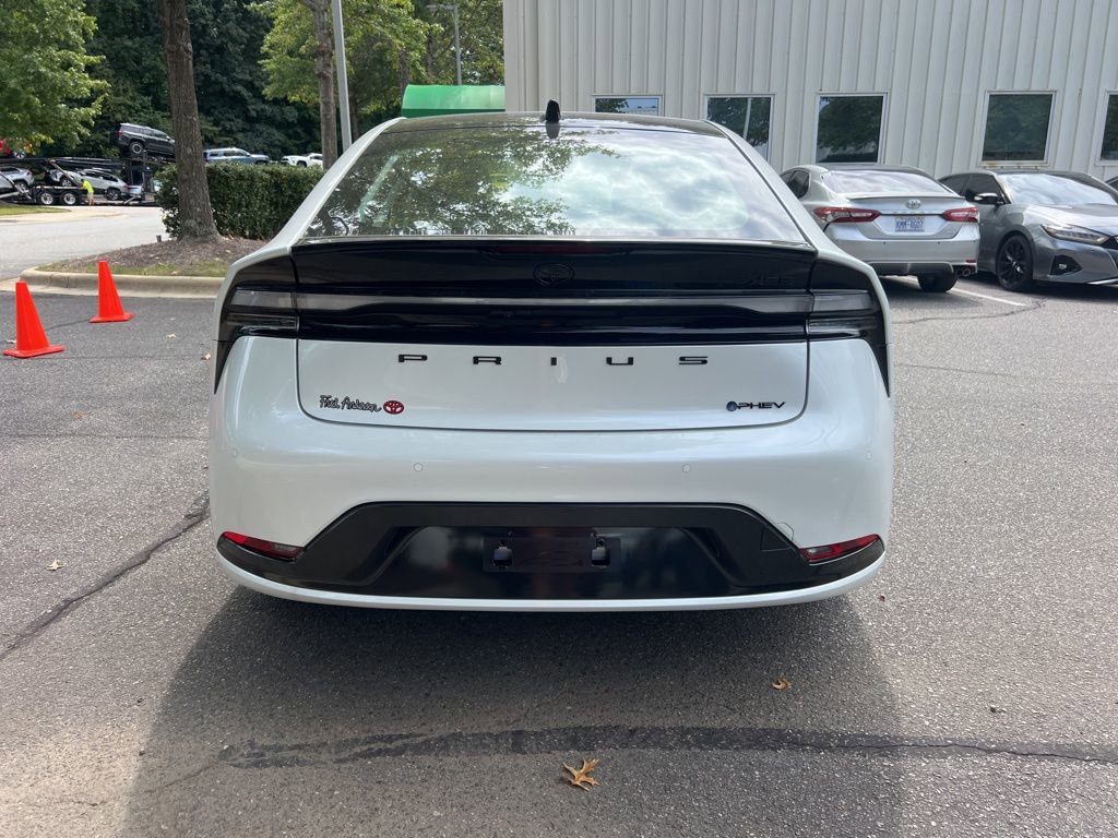 New 2026 Toyota Prius Plug-In Hybrid image 5