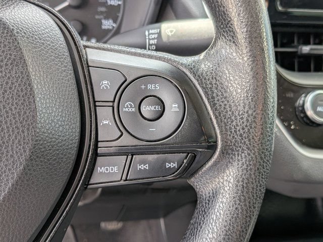 Used 2025 Toyota Corolla LE FWD image 23