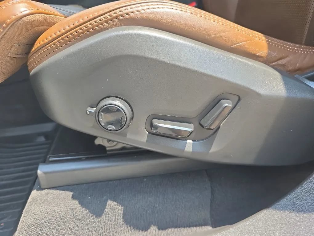 Used 2019 Volvo XC90 T6 Inscription w/ Advanced Package AWD/4WD image 17