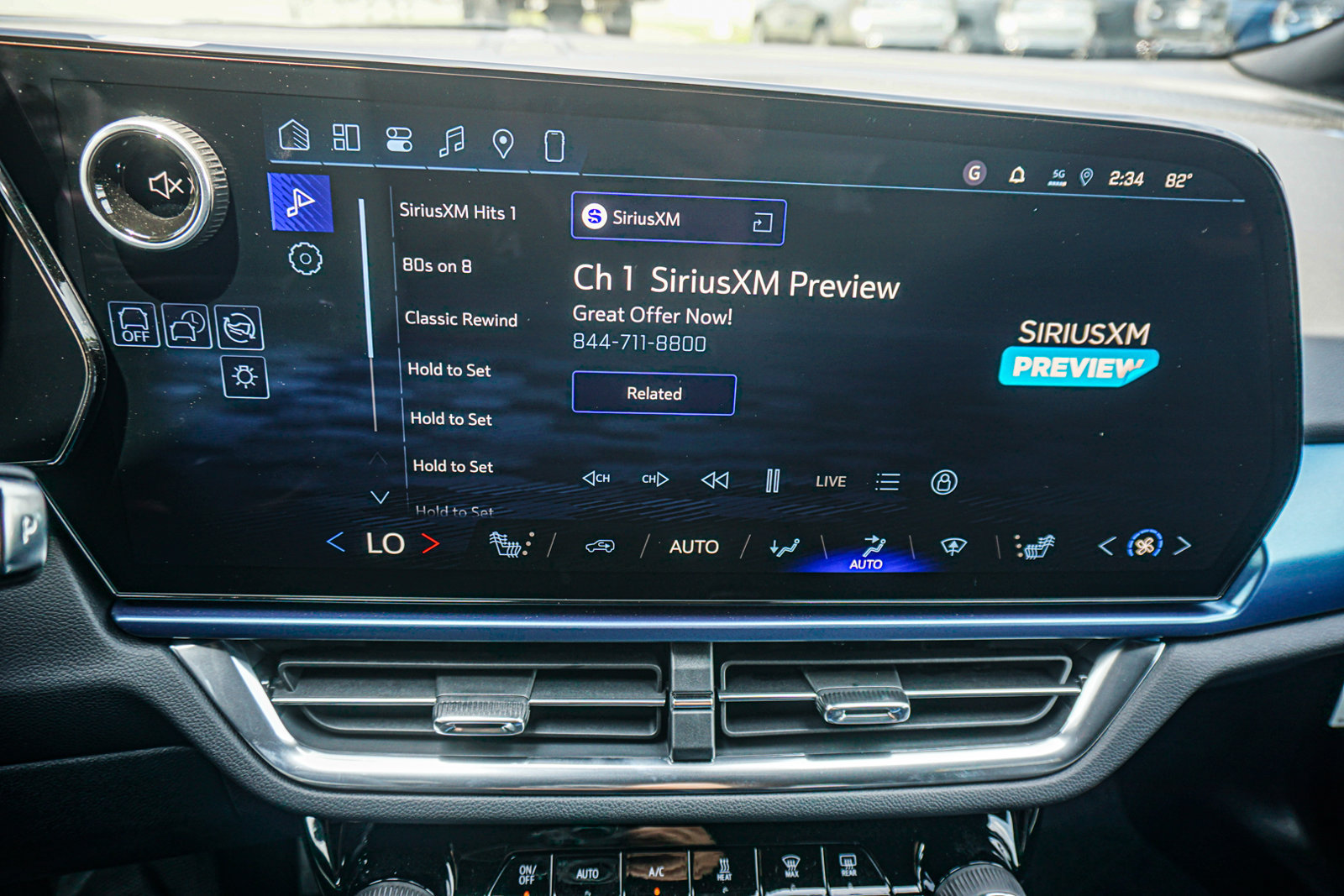 New 2026 Chevrolet Equinox EV LT FWD image 35