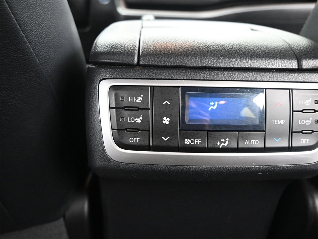 Used 2019 Toyota Highlander Limited Platinum image 15