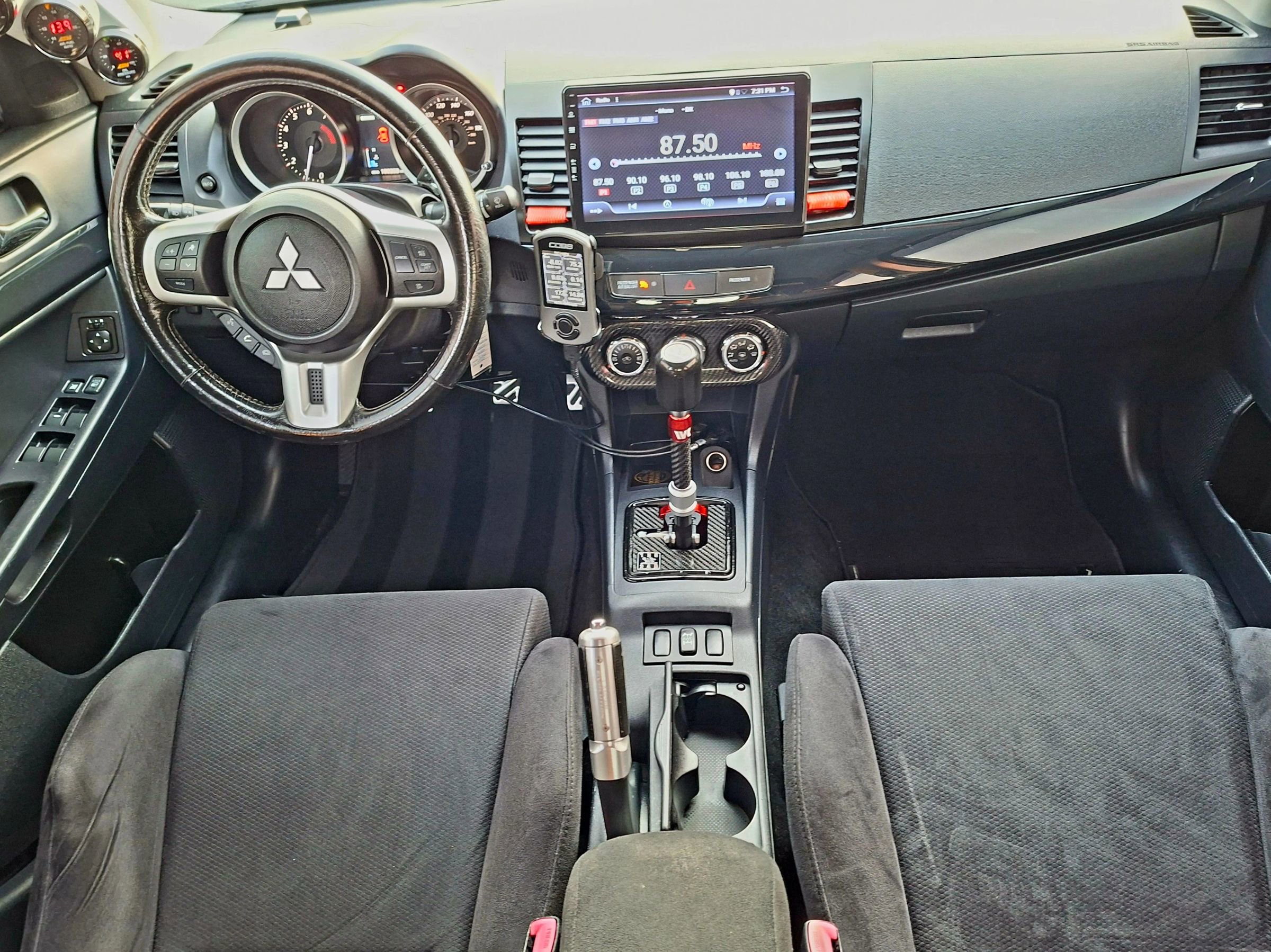 Used 2013 Mitsubishi Lancer Evolution GSR image 8