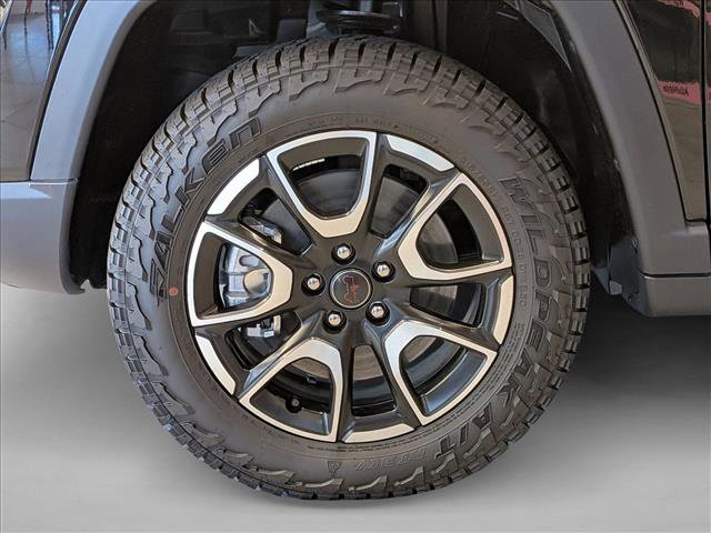 New 2026 Jeep Compass Trailhawk image 10