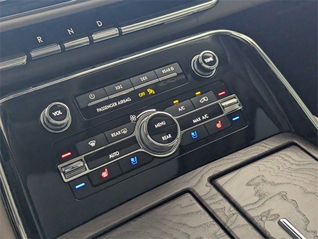 Used 2024 Lincoln Navigator L Reserve image 24