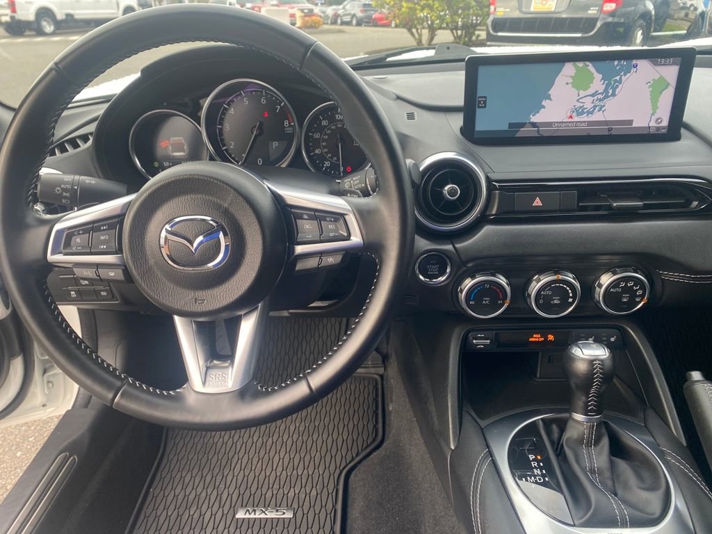 Used 2024 MAZDA MX-5 Miata RF Grand Touring w/ Weather Package image 8